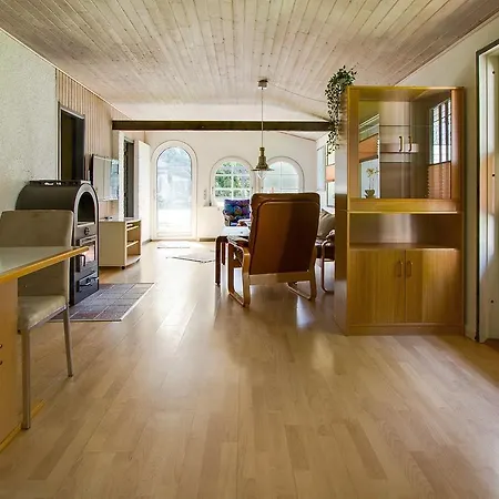 Hébergement de vacances Three-bedroom Holiday In *
